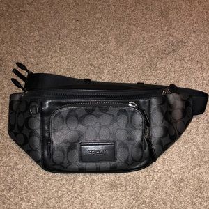 Coach shoulder/cross over bag